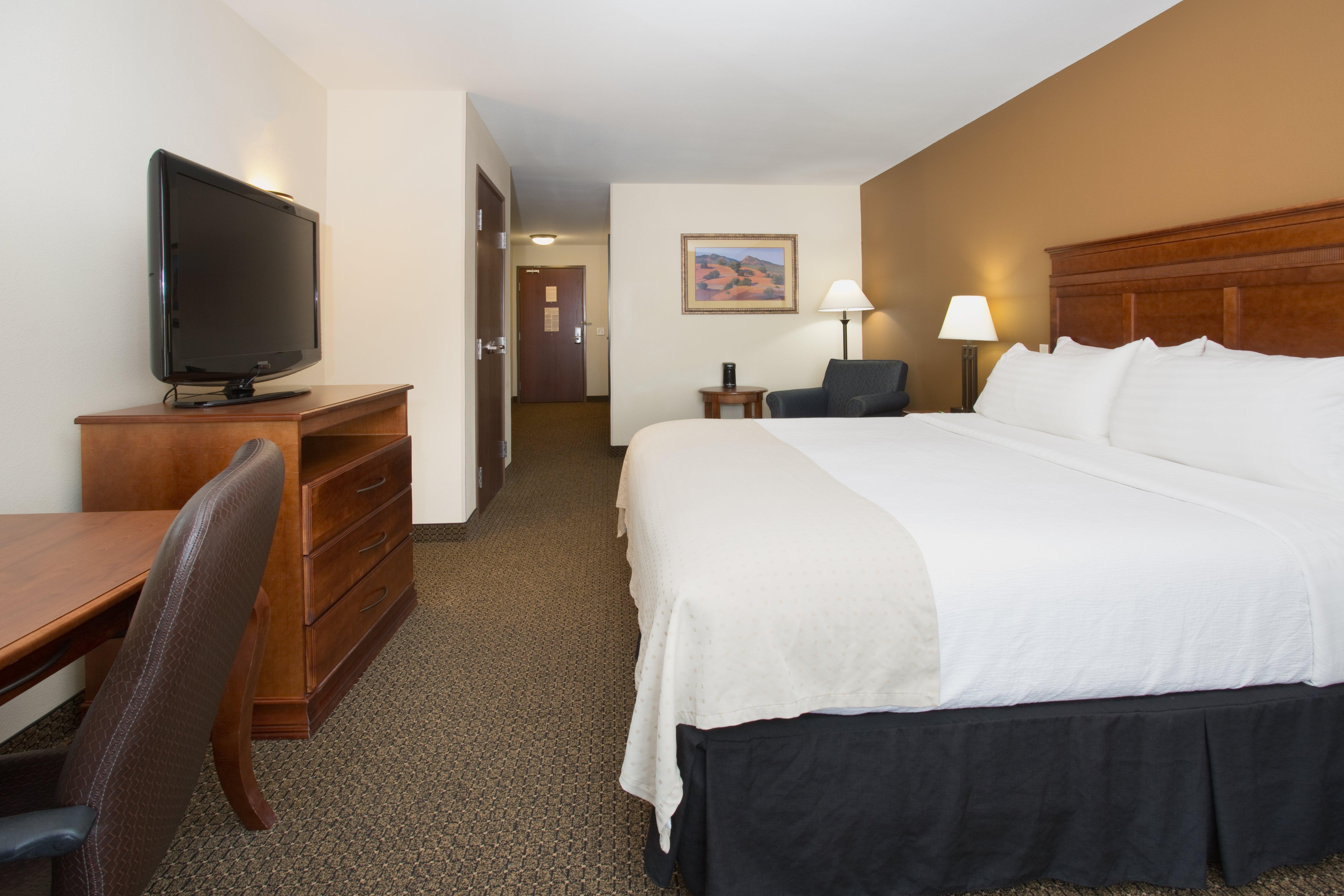 Holiday Inn Express & Suites Trinidad By Ihg Zewnętrze zdjęcie