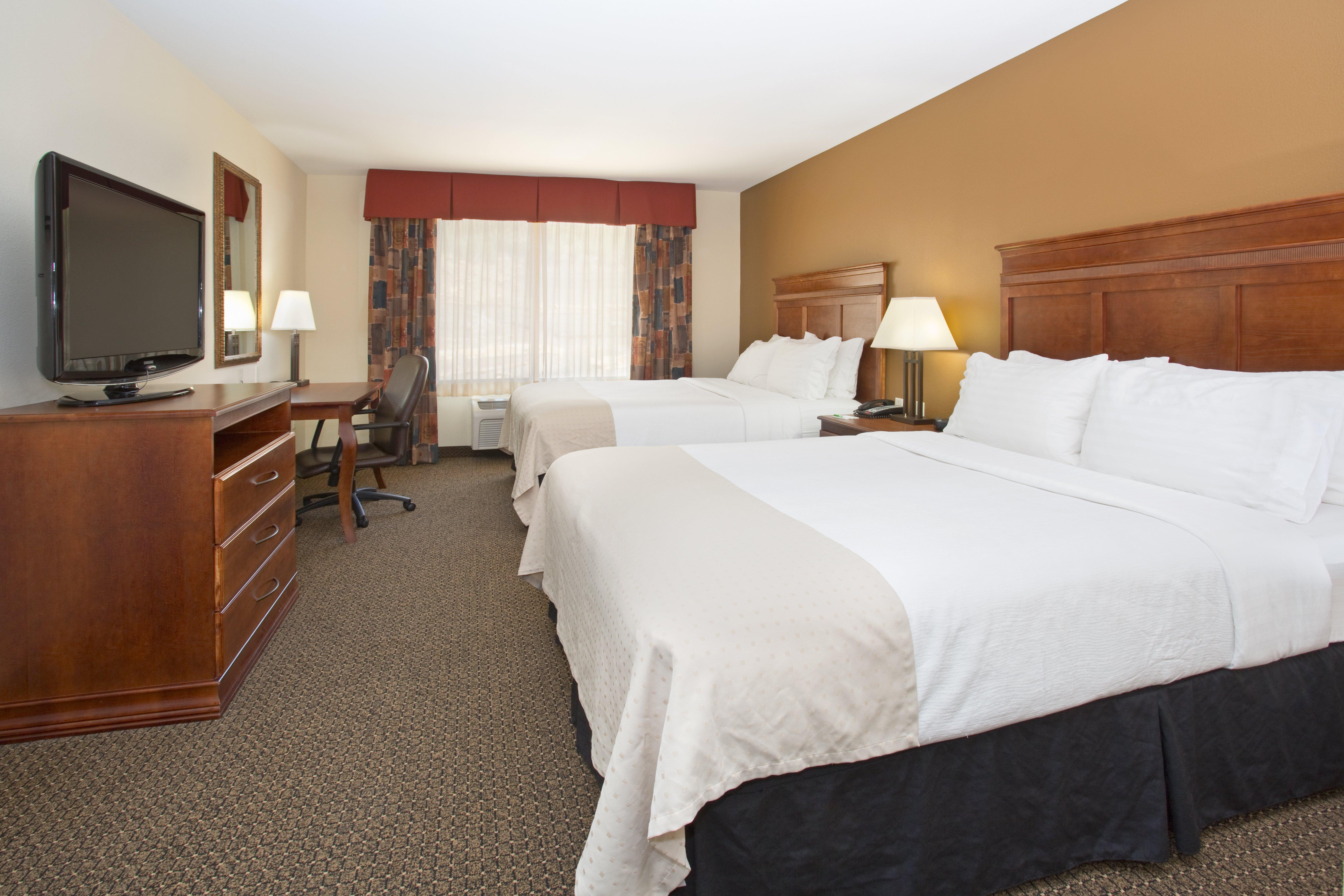 Holiday Inn Express & Suites Trinidad By Ihg Zewnętrze zdjęcie