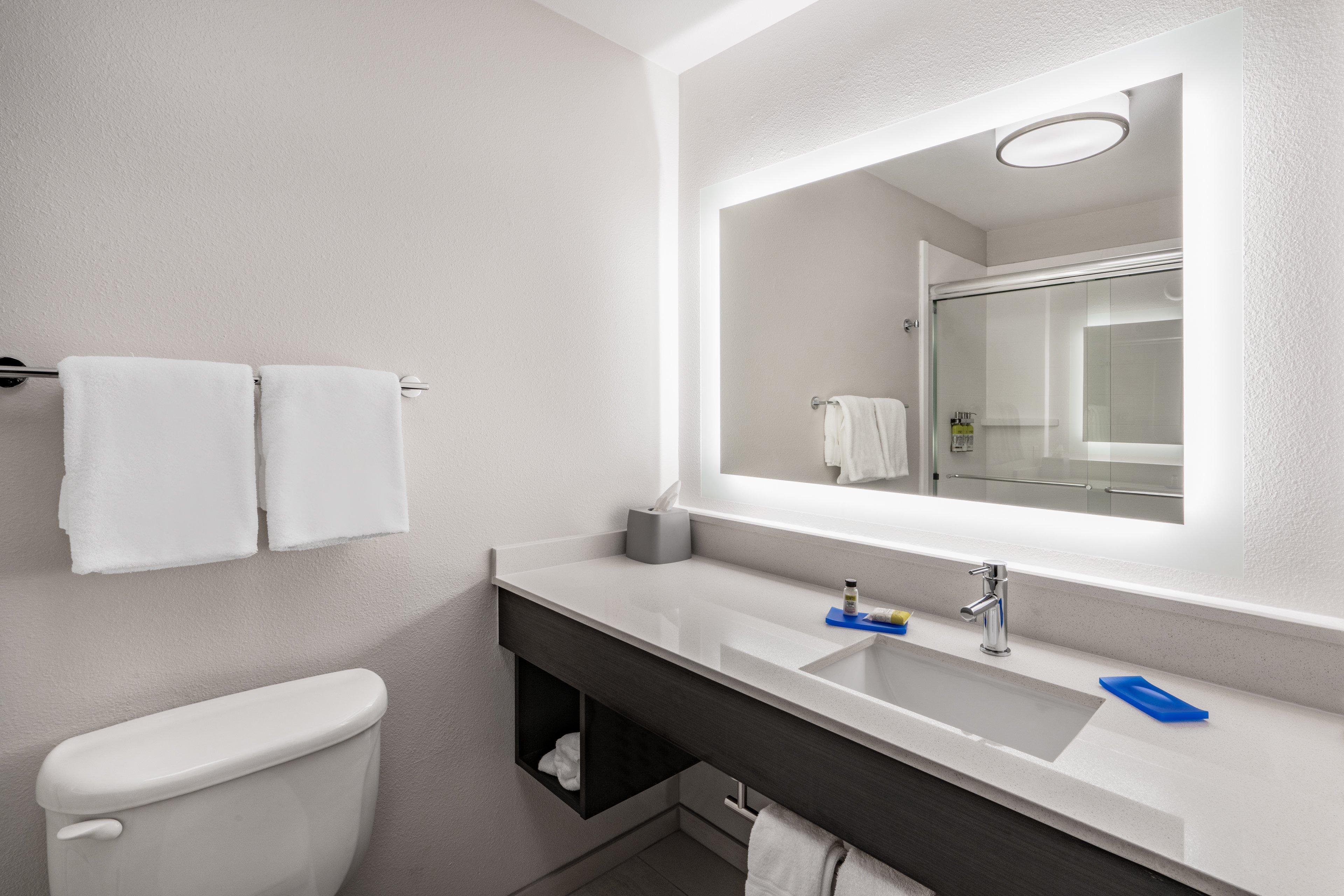Holiday Inn Express & Suites Trinidad By Ihg Zewnętrze zdjęcie