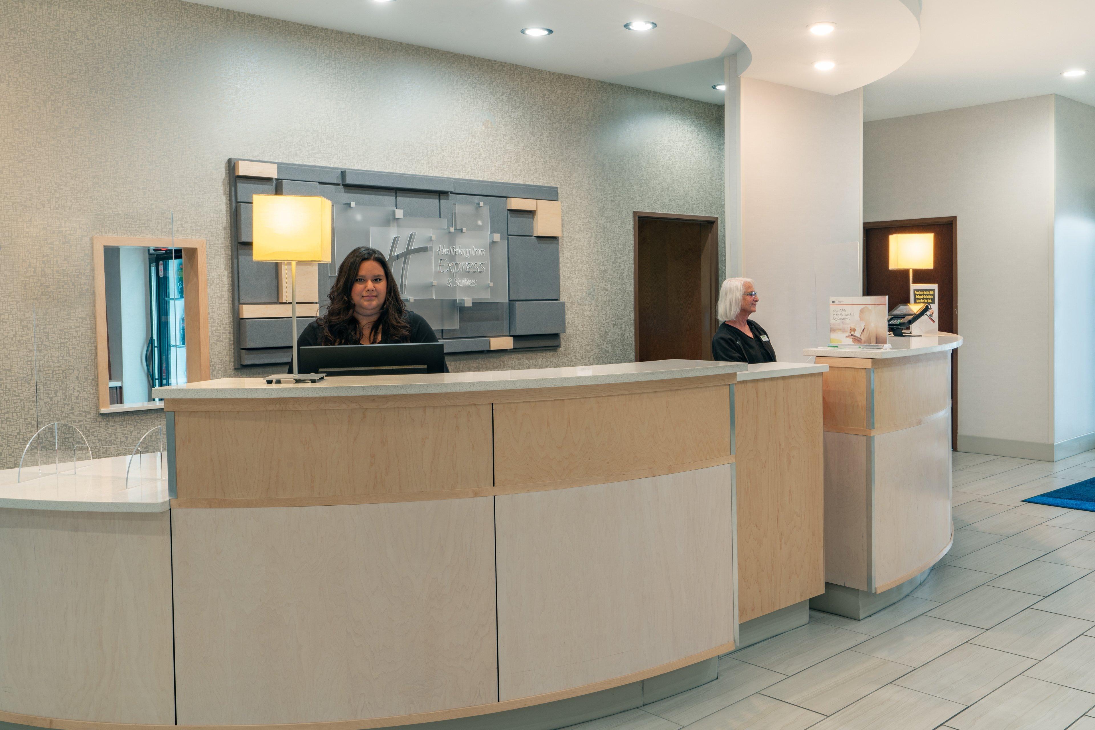 Holiday Inn Express & Suites Trinidad By Ihg Zewnętrze zdjęcie