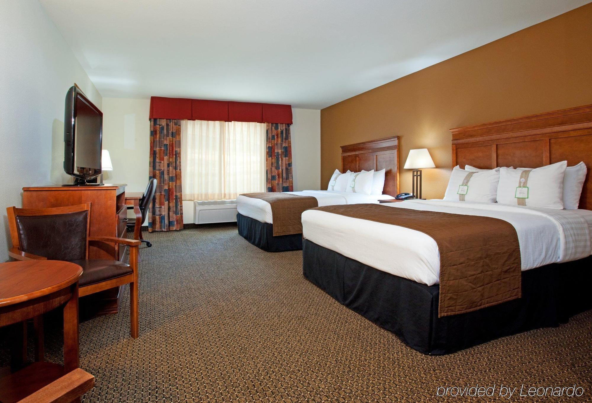 Holiday Inn Express & Suites Trinidad By Ihg Zewnętrze zdjęcie